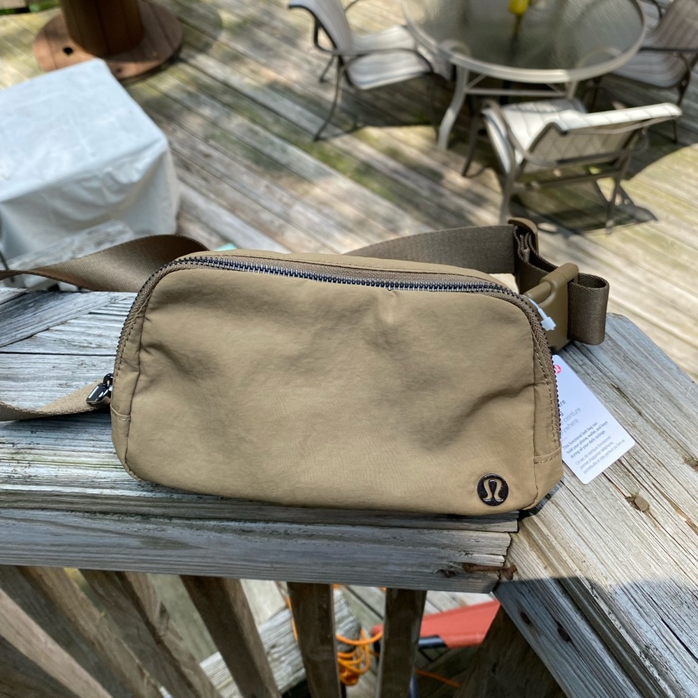 Lululemon belt bag